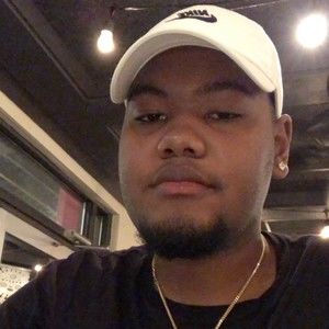 Meet your Posher, Deandre